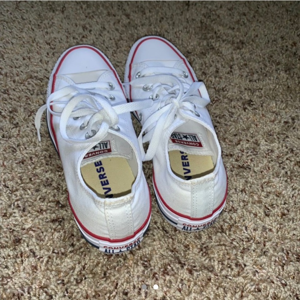 Converses - image 1